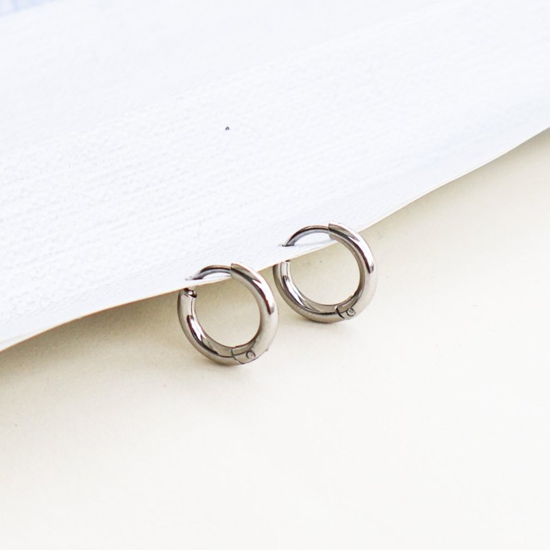 Huggies Earrings Silver