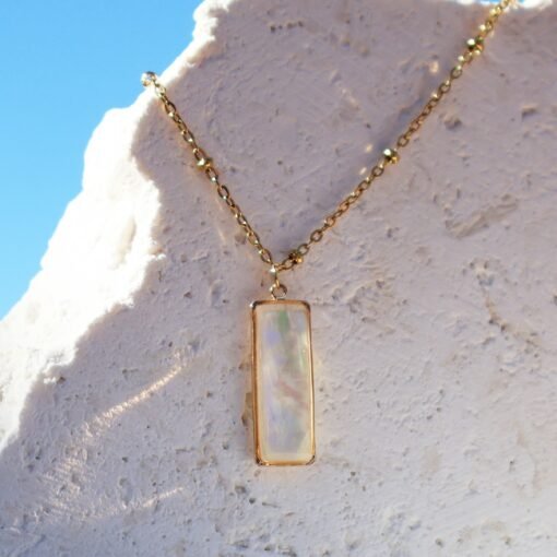 Mother of Pearl Pendant Necklace - Image 3