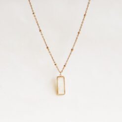 Mother of Pearl Pendant Necklace