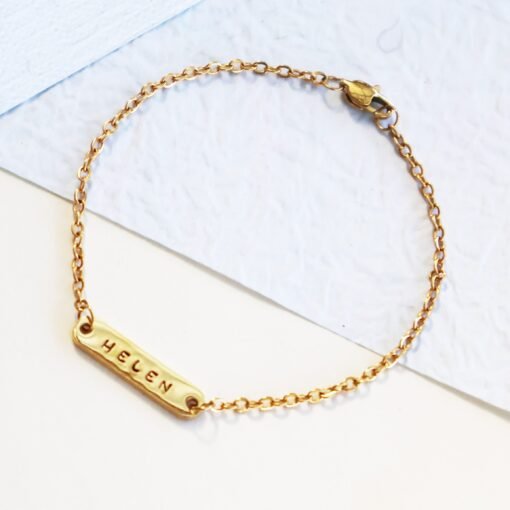 Cora - Nameplate Bracelet