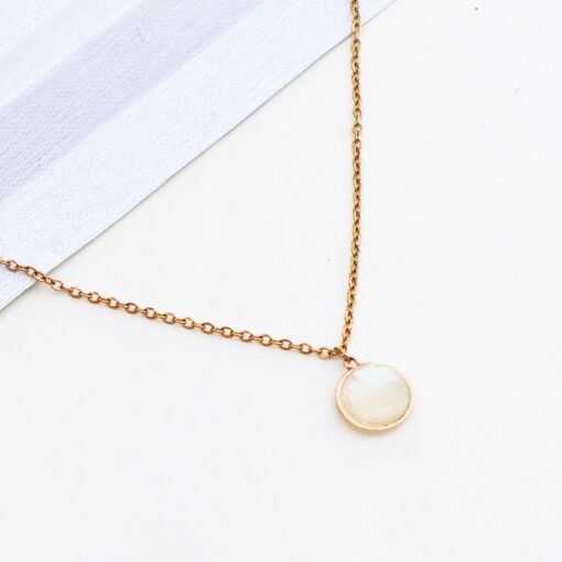 Asta - Mother of Pearl Pendant Necklace