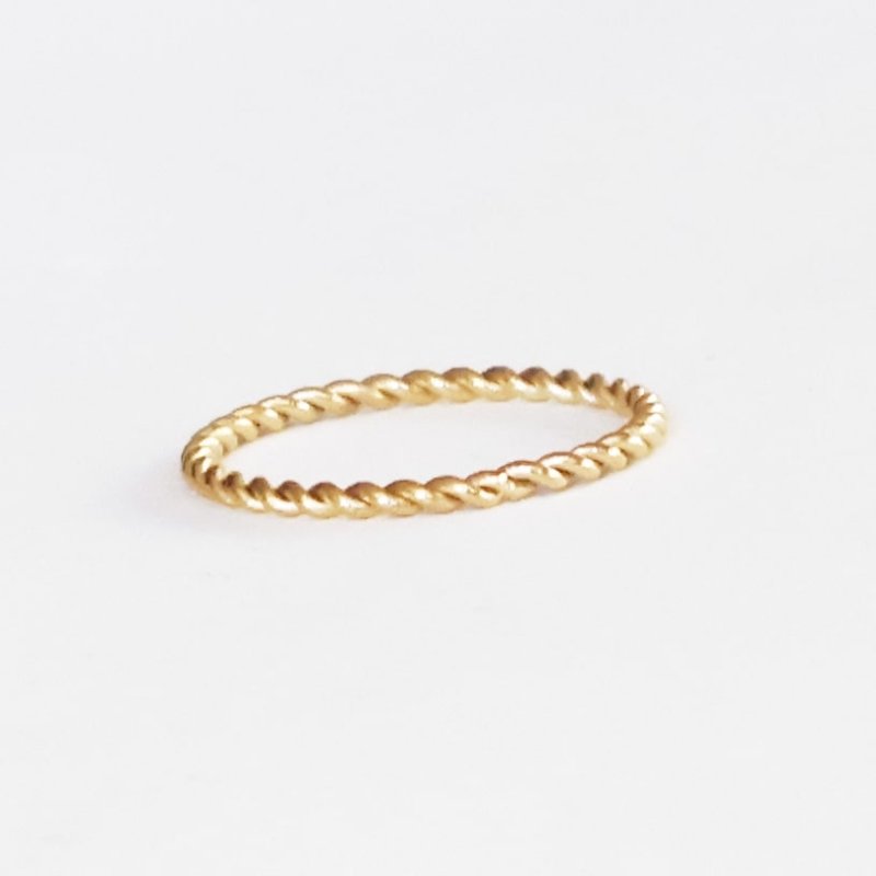 Georgia Twist Ring