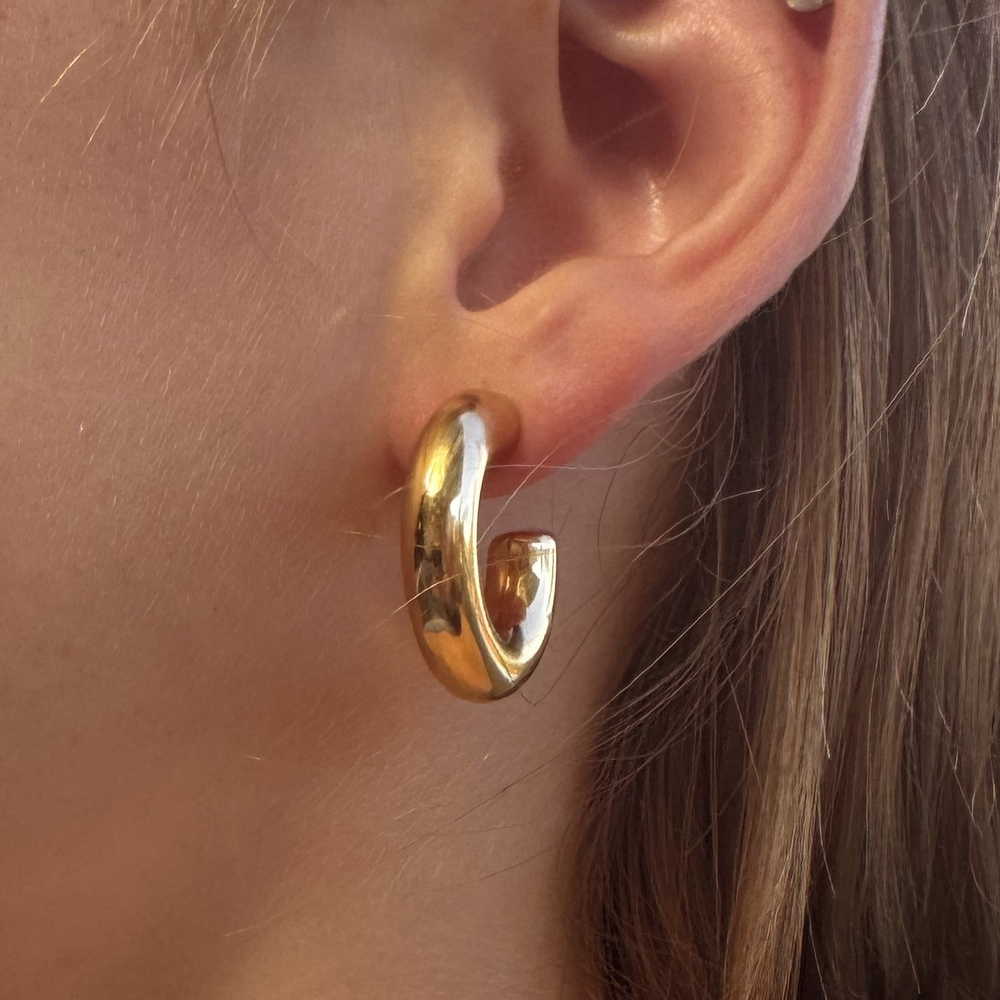 Anna Hoop Earrings - Image 2