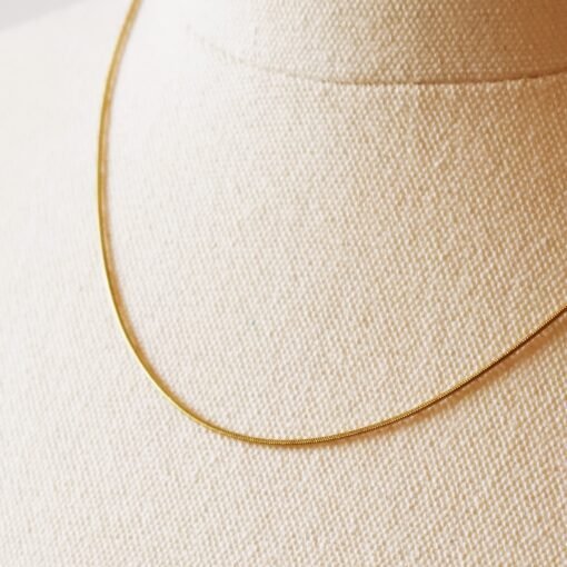 Slinky Chain Necklace - Image 4