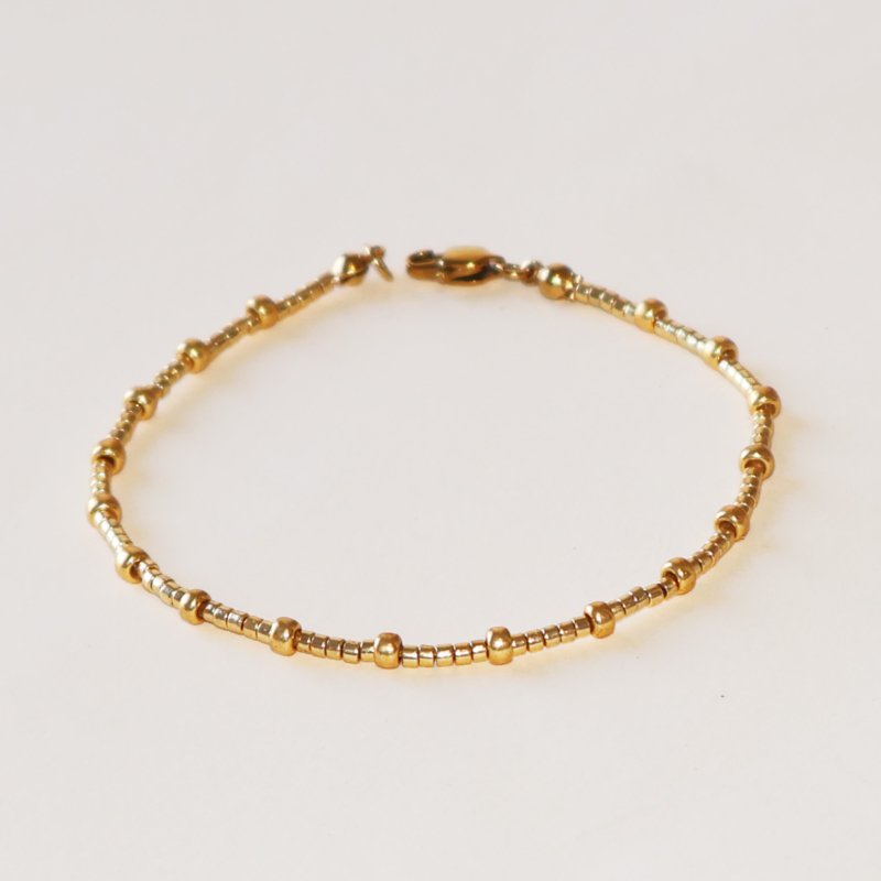 Gold Shimmer - Beaded Bracelet