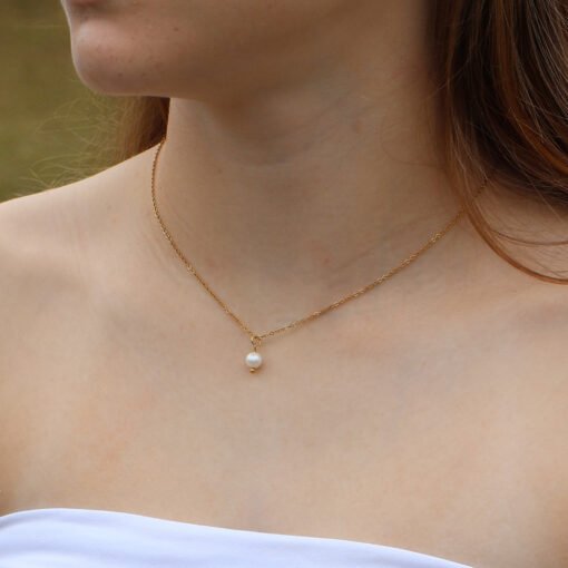 Simple Pearl Necklace - Image 2