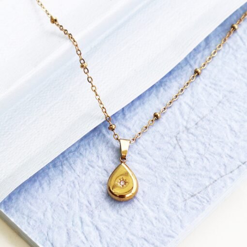 Teardrop Pendant Necklace